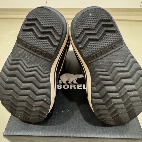 Sorel Yoot Pac Nylon (Youth size 11) - Picture 4 of 4